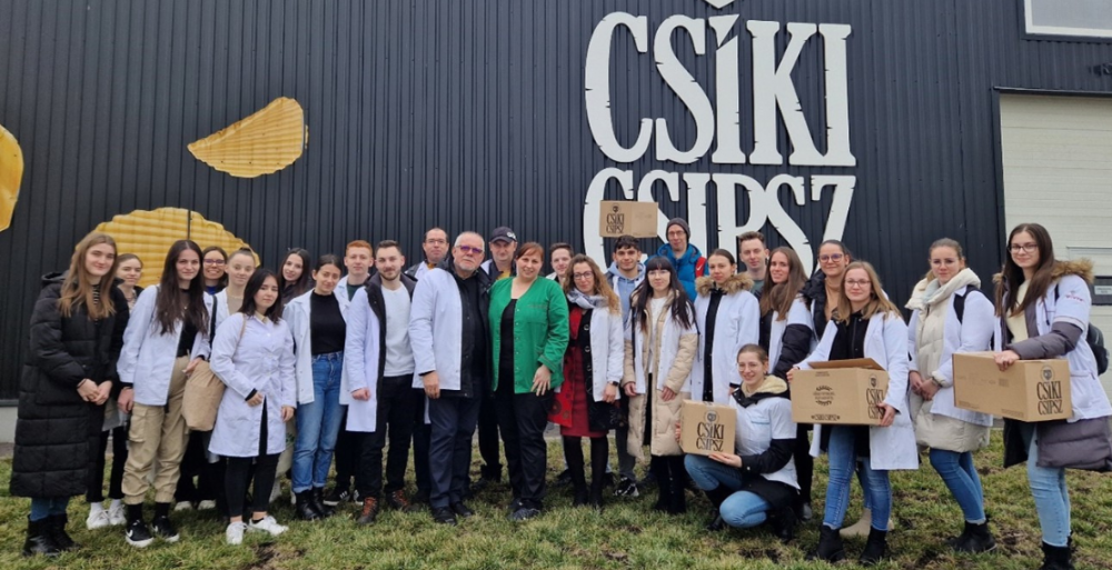A Csíki Csipsz gyártóüzembe látogattak élelmiszeripari mérnökeink