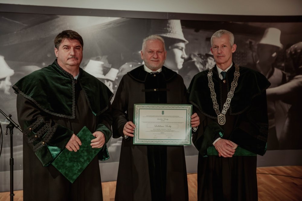 Dr. Borhy László akadémikus egyetemünk díszdoktora lett