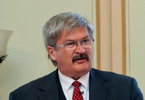 A Magyar Érdemrend tisztikeresztjével tüntették ki a Sapientia volt tanszékvezető professzorát