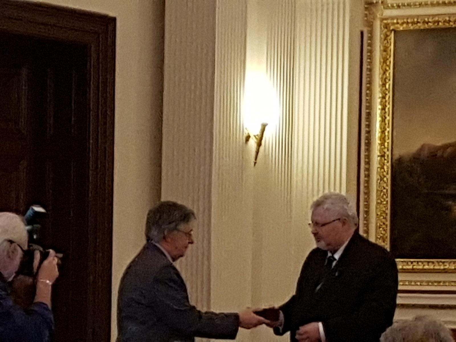 Arany János-emlékérmet kapott Dr. Dávid László rektor úr